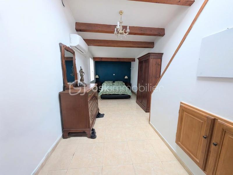 Villa - 100 m² - 5 pièces