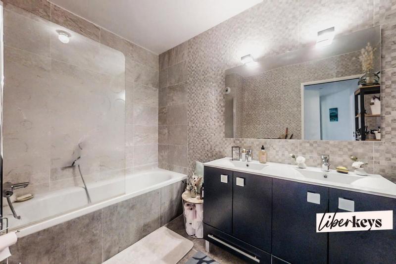 Appartement - 79 m² - 3 pièces