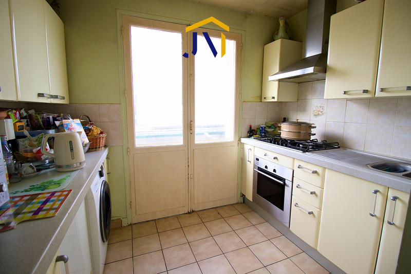 Appartement - 82 m² - 5 pièces