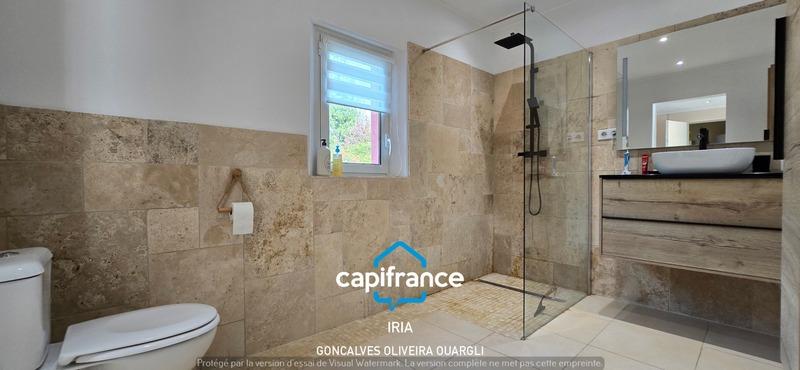 Maison - 206 m² - 6 pièces