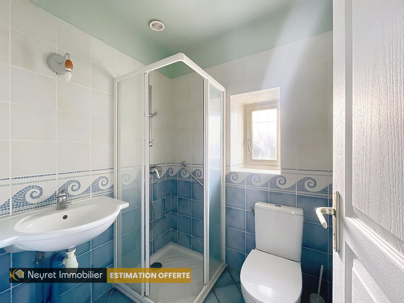 Propriété - 172 m² - 6 pièces