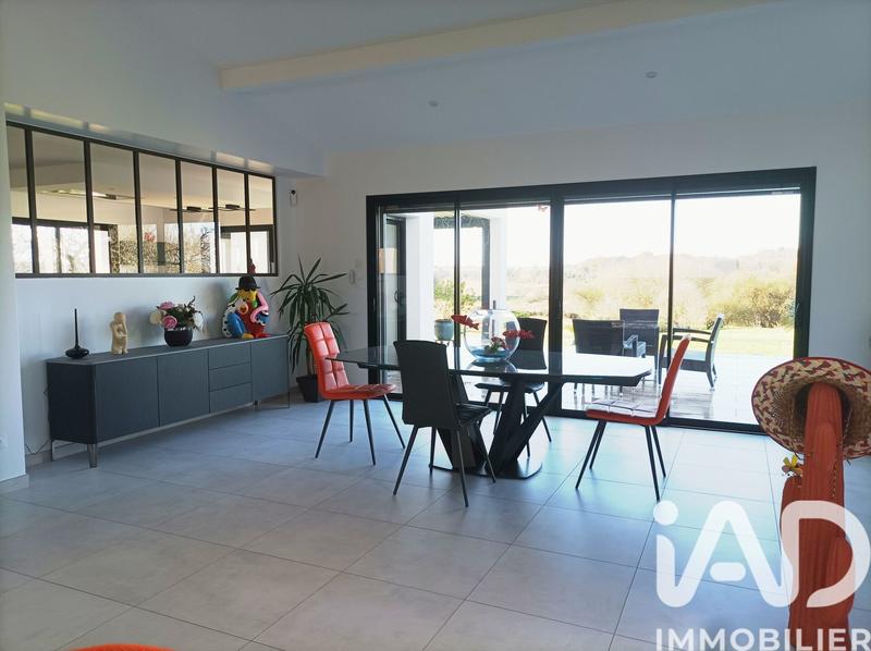 Maison de maîtres - 230 m² - 7 pièces