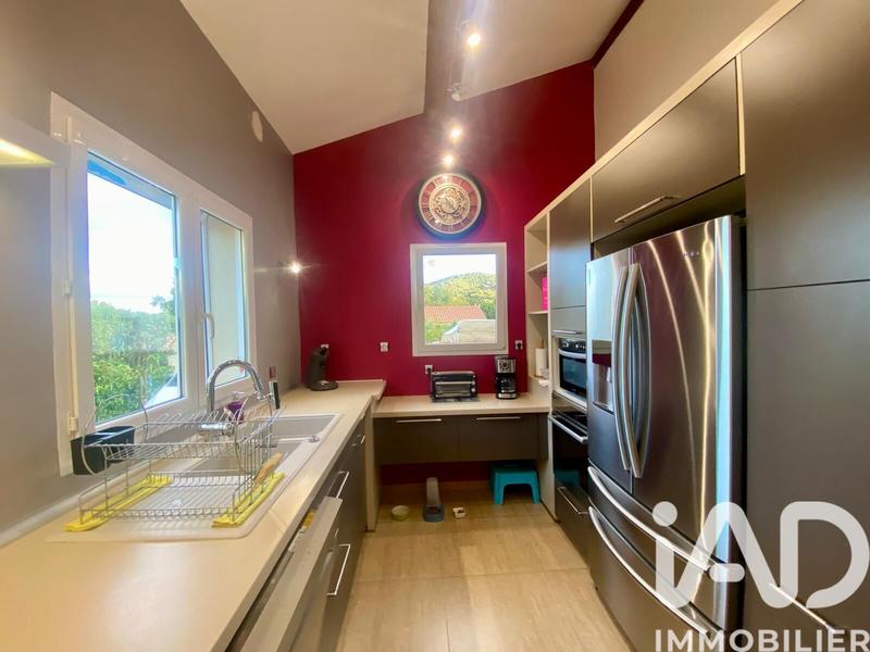 Maison - 170 m² - 6 pièces