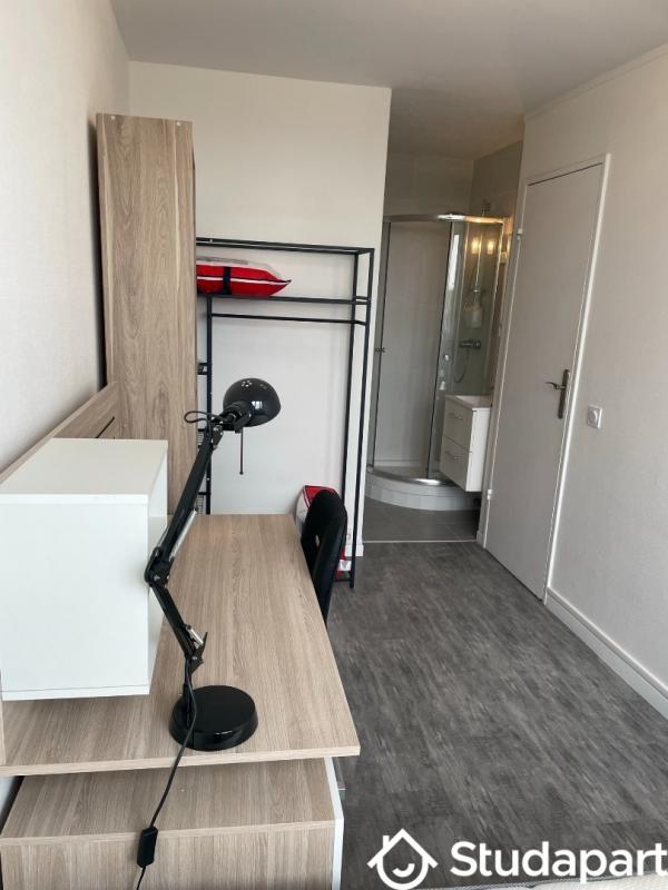 Chambre - 9 m² - 1 pièce