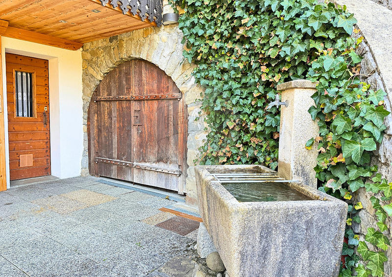 Maison - 236 m² - 10 pièces