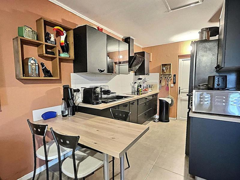Maison - 269 m² - 9 pièces