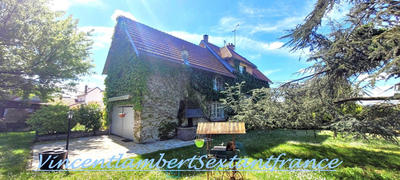 Maison - 140 m² - 6 pièces