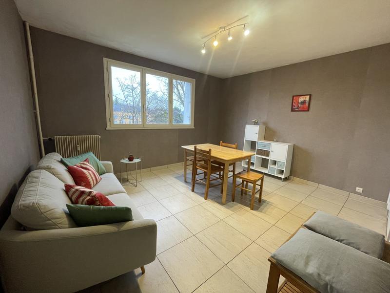 Appartement - 49 m² - 2 pièces