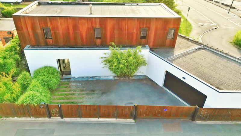 Maison - 210 m² - 5 pièces