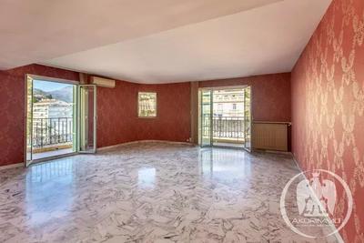 Appartement - 104 m² - 3 pièces