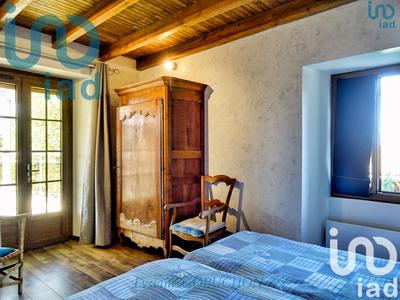 Maison - 246 m² - 11 pièces