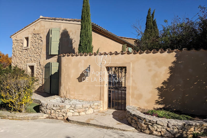 Maison en pierre - 320 m² - 7 pièces