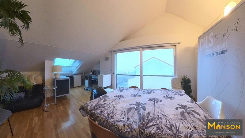 Maison - 322 m² - 12 pièces