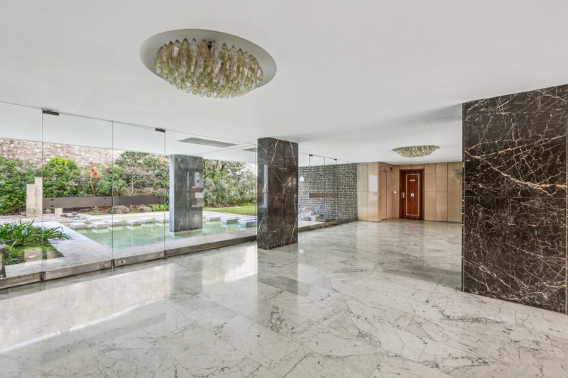 Appartement - 105 m² - 4 pièces