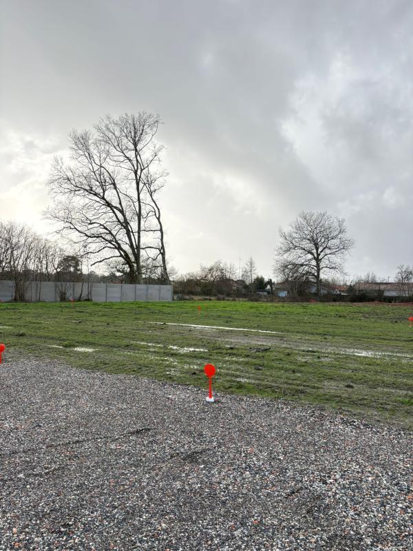 Terrain constructible - 1 170 m²