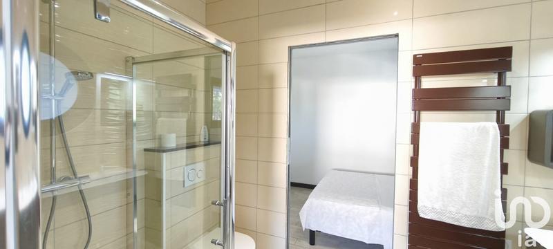 Maison - 202 m² - 5 pièces