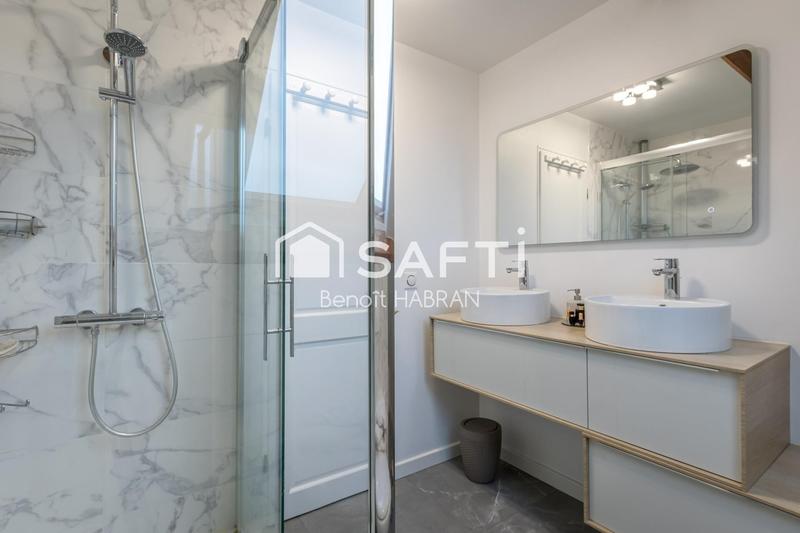 Maison - 140 m² - 7 pièces