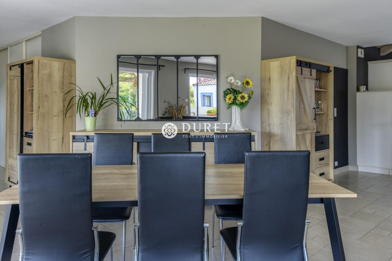 Villa - 191 m² - 7 pièces