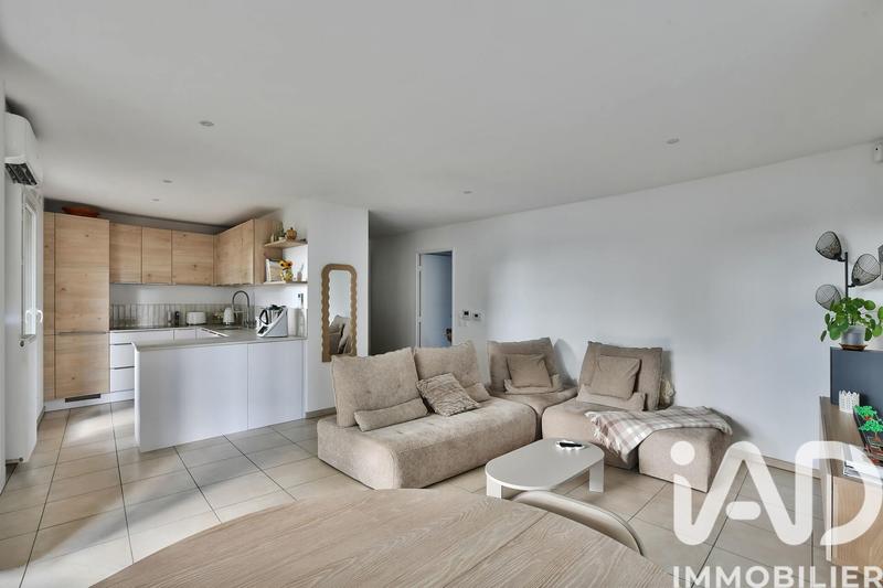 Appartement - 80 m² - 4 pièces