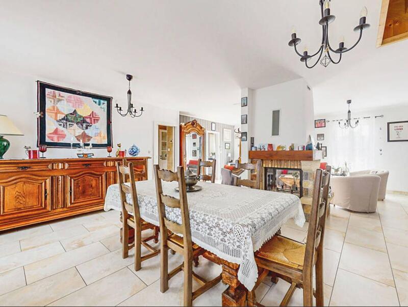 Maison - 188 m² - 6 pièces