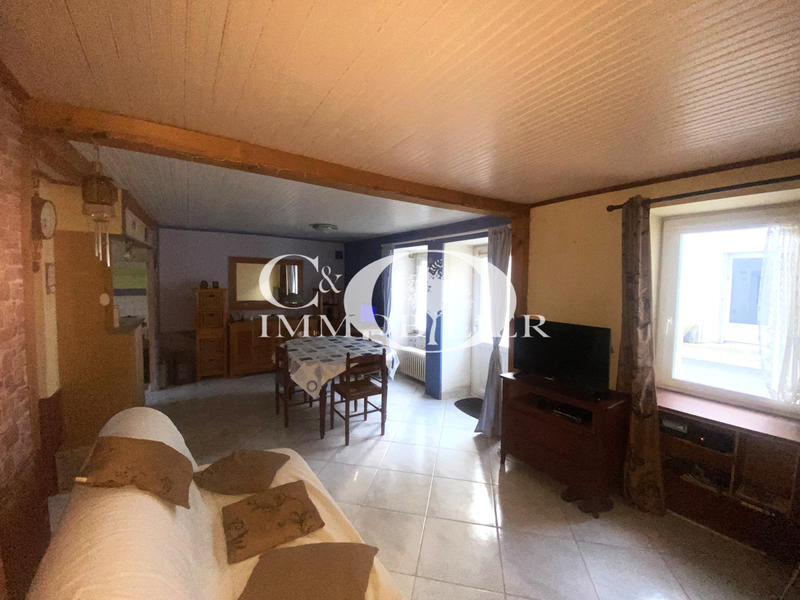 Maison - 97 m² - 5 pièces