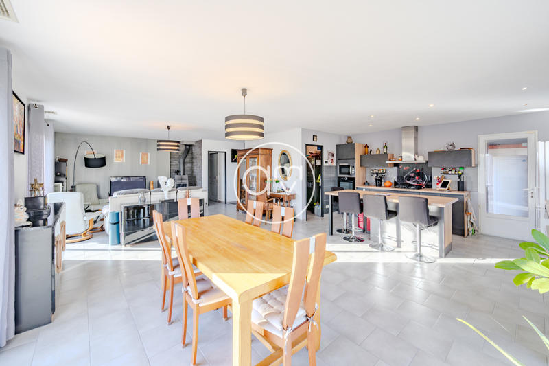 Villa - 149 m² - 5 pièces