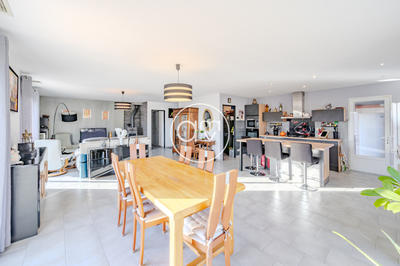 Villa - 149 m² - 5 pièces