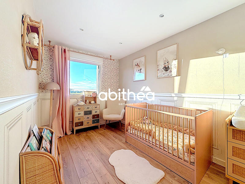 Maison - 171 m² - 8 pièces