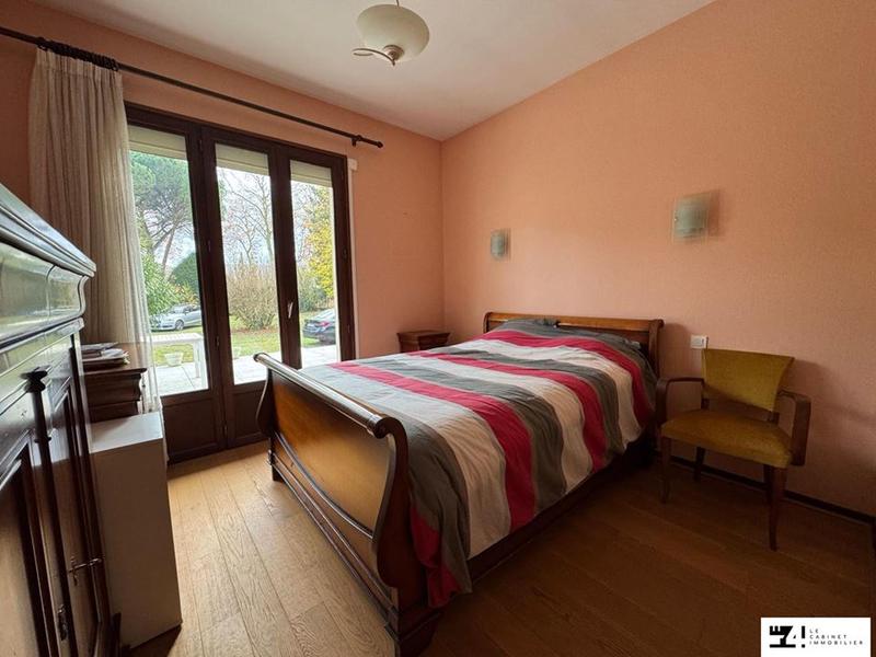 Maison traditionnelle - 140 m² - 5 pièces