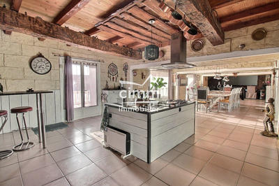 Maison ancienne - 260 m² - 6 pièces