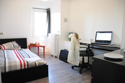 Chambre - 12 m² - 1 pièce