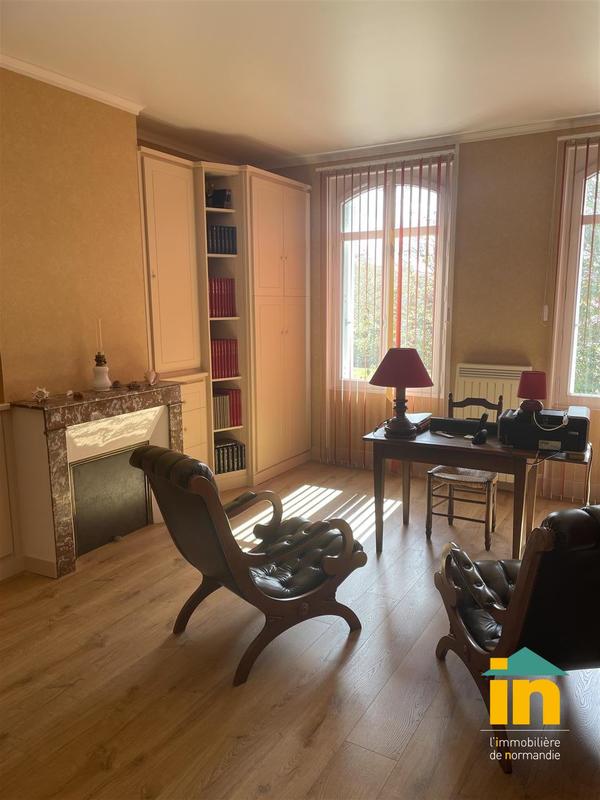 Maison de ville - 160 m² - 6 pièces