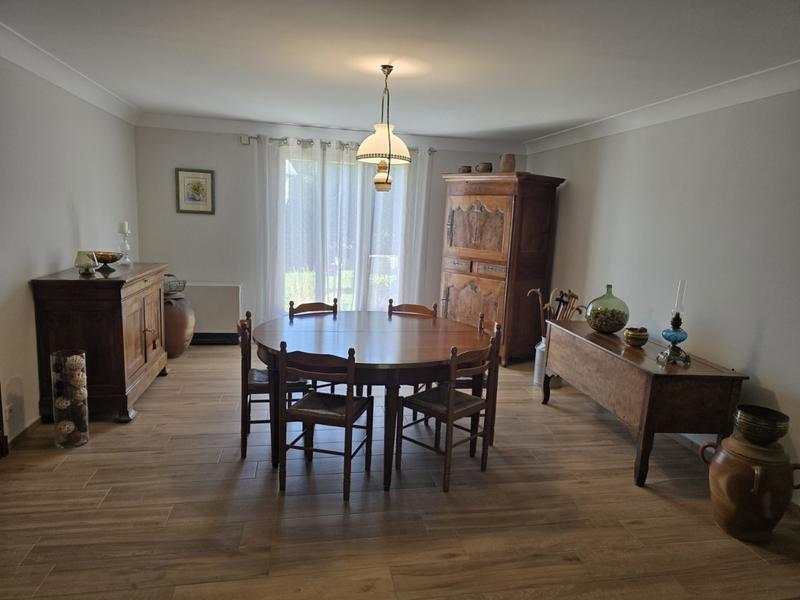 Maison - 204 m² - 6 pièces