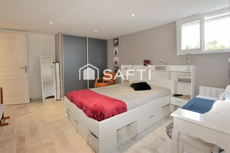 Maison - 151 m² - 6 pièces