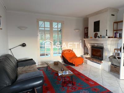 Maison - 95 m² - 5 pièces