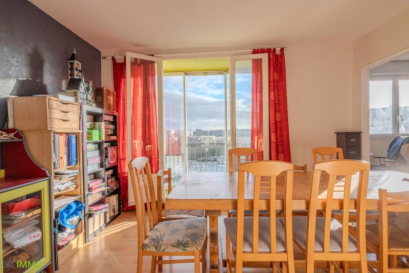 Appartement - 95 m² - 4 pièces