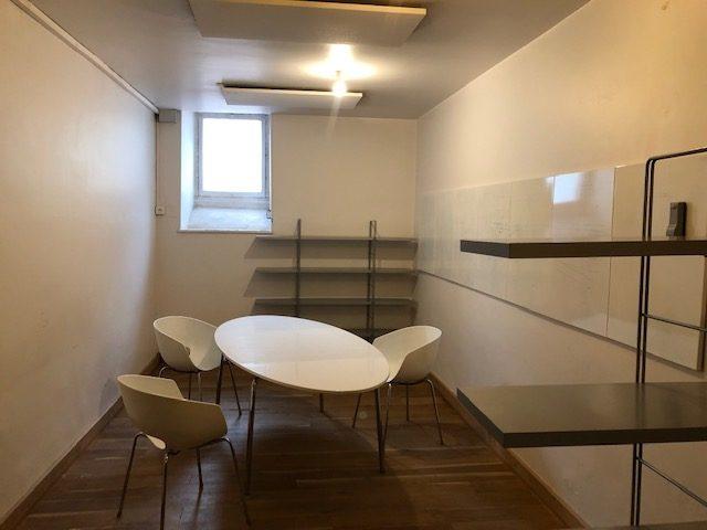 Bureau - 130 m² - 4 pièces