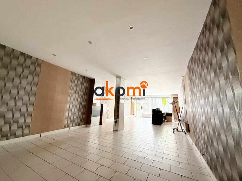 Local commercial - 78 m² - 2 pièces