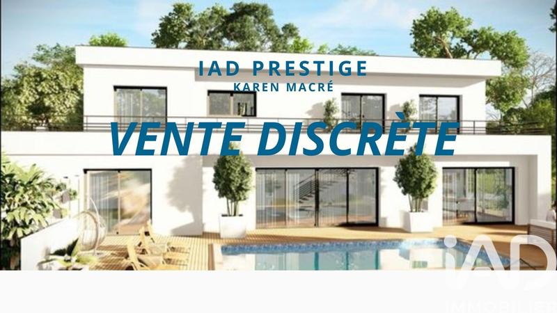 Maison - 220 m² - 7 pièces