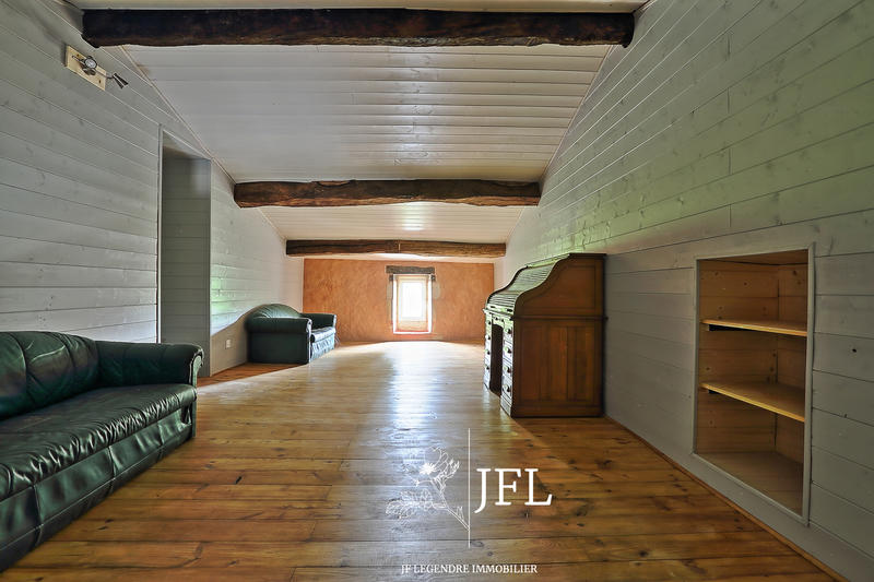 Maison ancienne - 203 m² - 7 pièces