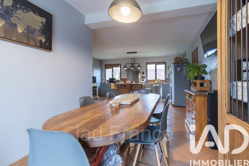 Maison - 161 m² - 5 pièces