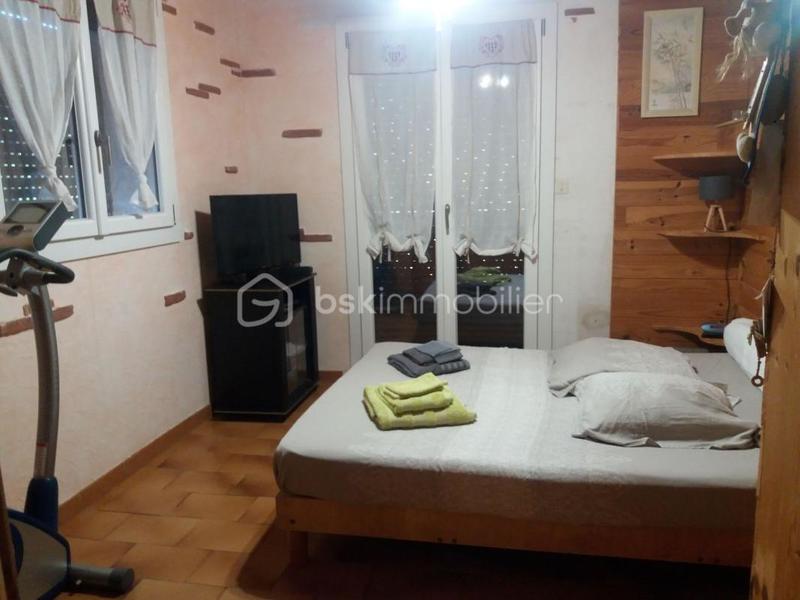 Villa - 180 m² - 7 pièces