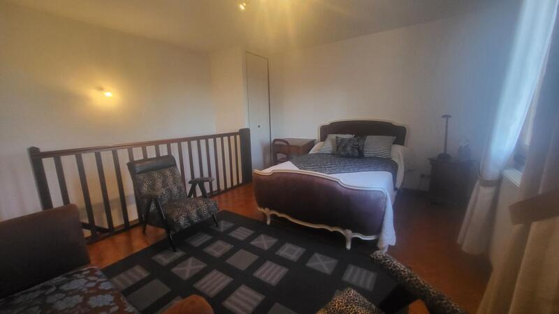 Maison - 255 m² - 10 pièces