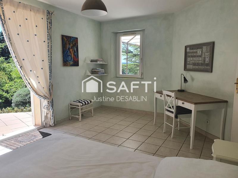 Maison - 195 m² - 6 pièces