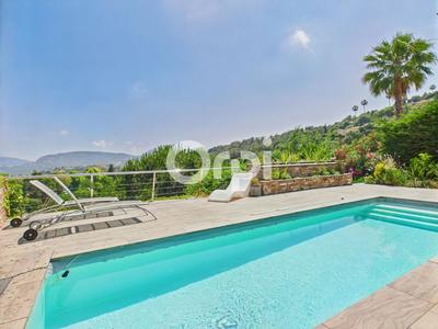 Villa - 178 m² - 6 pièces