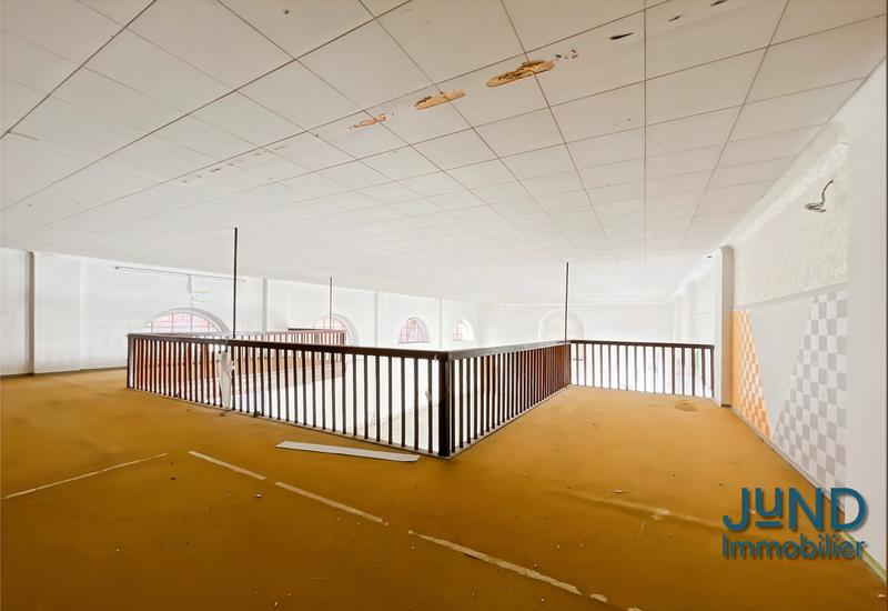 Local d'activités - 270 m²