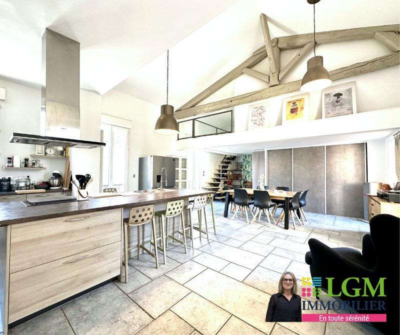 Duplex - 200 m² - 5 pièces