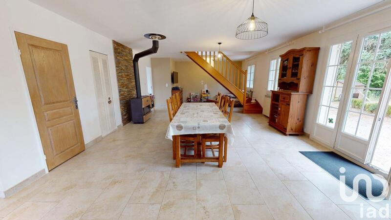 Maison - 94 m² - 5 pièces