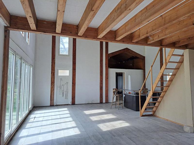 Maison - 195 m² - 6 pièces