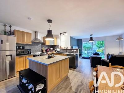 Maison - 91 m² - 6 pièces